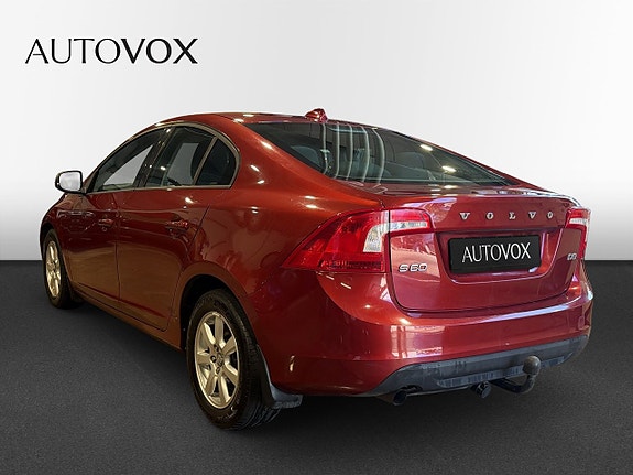 Volvo S60 3 of 5