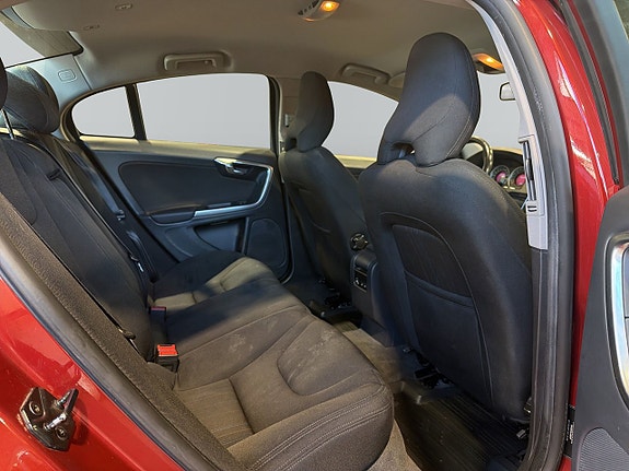 Volvo S60 8 of 14