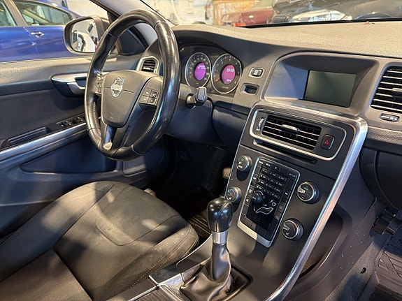 Volvo S60 13 of 14