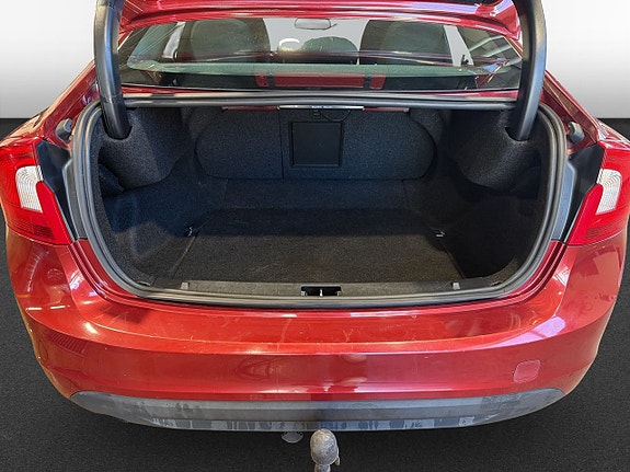 Volvo S60 11 of 14