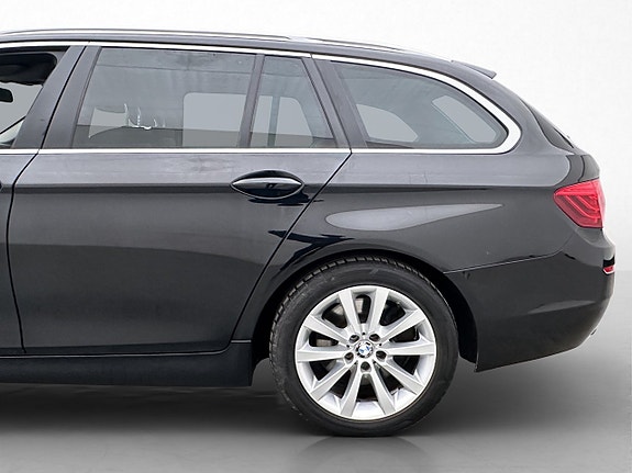 BMW 530d 30 of 30