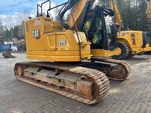 Caterpillar 325 07B Next Gen 21 of 30