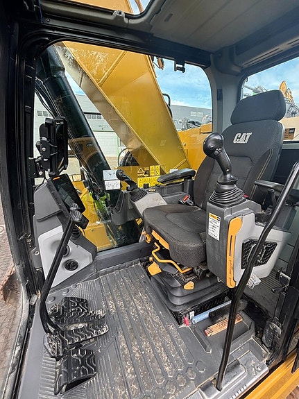 Caterpillar 325 07B Next Gen 7 of 30
