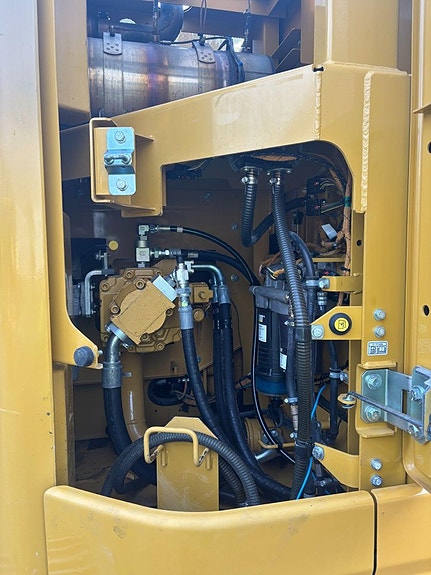 Caterpillar 325 07B Next Gen 24 of 30