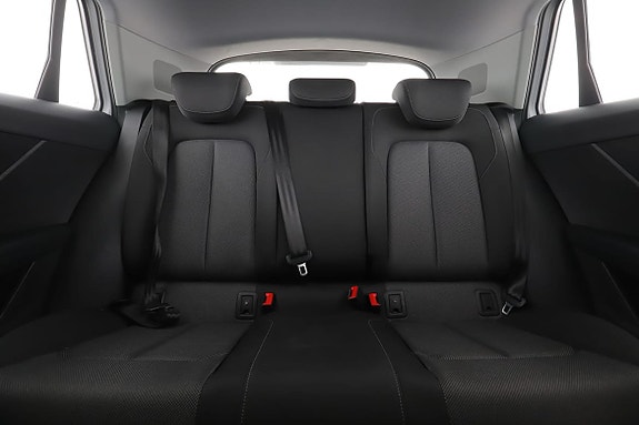 Audi Q2 16 of 30
