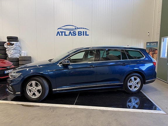 Volkswagen Passat 2 of 5