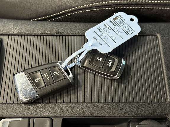 Volkswagen Passat 20 of 27