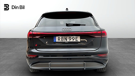 Audi Q6 e-tron 5 of 5