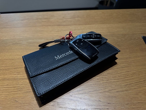 Mercedes-Benz E220 d 25 of 25