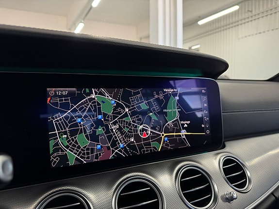 Mercedes-Benz E220 d 14 of 25