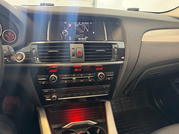 BMW X3 8 of 9