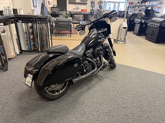 Harley-Davidson Sportglide Harley Davidson Sportglide Kanonfin 3 of 10