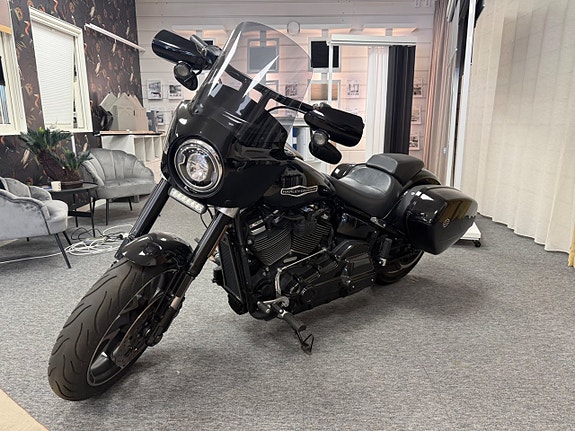 Harley-Davidson Sportglide Harley Davidson Sportglide Kanonfin