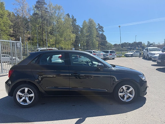 Audi A1 3 of 5