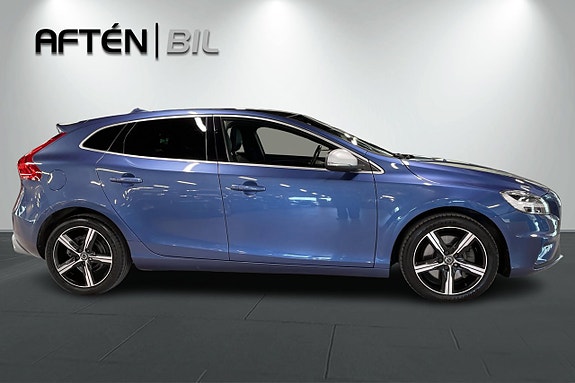 Volvo V40 7 of 30