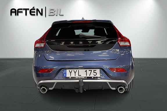 Volvo V40 9 of 30