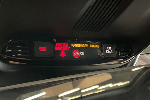 Volvo V40 24 of 30