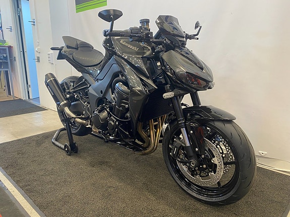 Kawasaki Z1100 "DinMC Edition" 4 of 5
