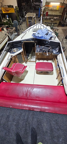 Bayliner 2350s cobra 4 of 5