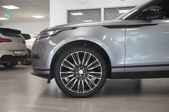 Land Rover Range Rover Velar 3 of 5