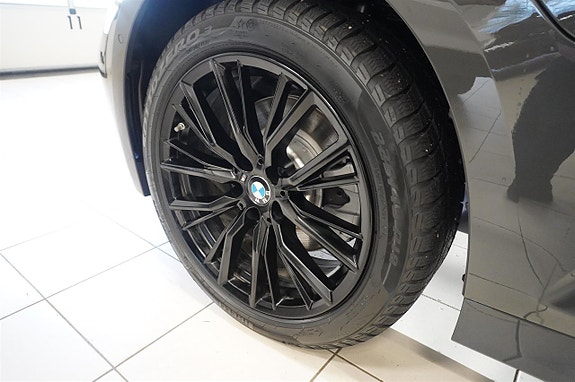 BMW 330e 19 of 22