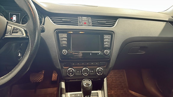 Skoda Octavia 9 of 12