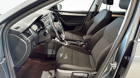 Skoda Octavia 8 of 12