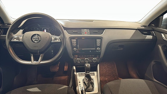 Skoda Octavia 10 of 12