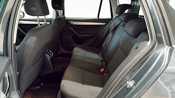 Skoda Octavia 11 of 12