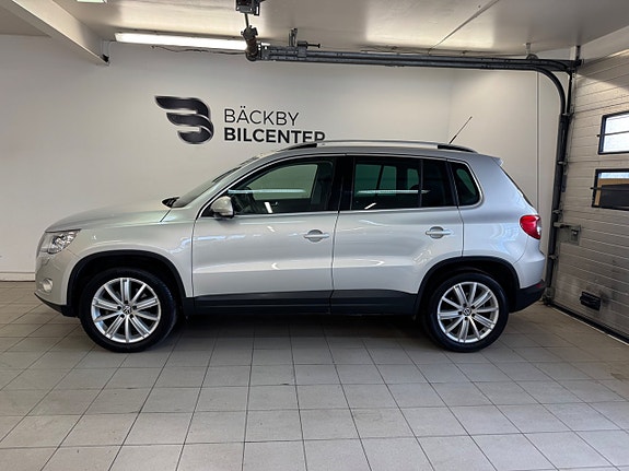 Volkswagen Tiguan 2 of 14