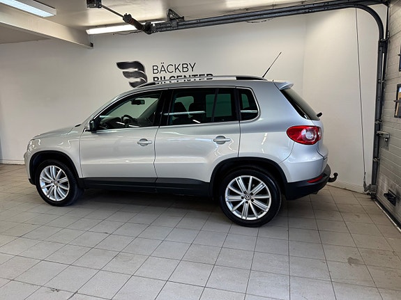 Volkswagen Tiguan 3 of 14