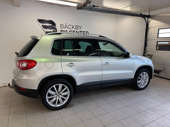 Volkswagen Tiguan 5 of 14