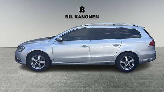 Volkswagen Passat 3 of 5