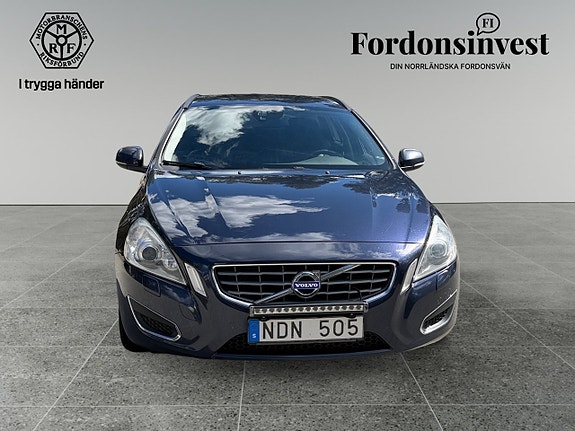 Volvo V60 7 of 18