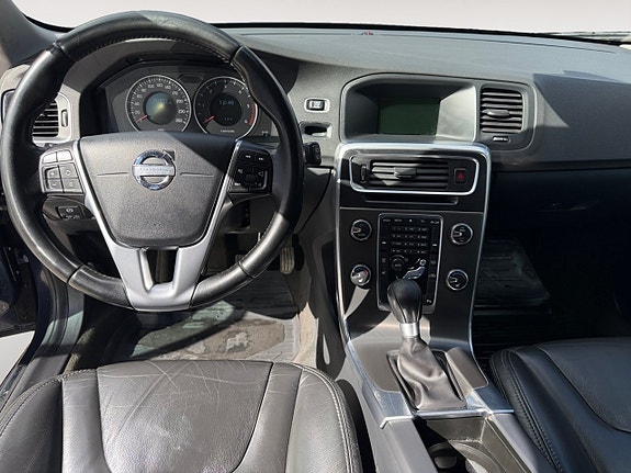 Volvo V60 13 of 18