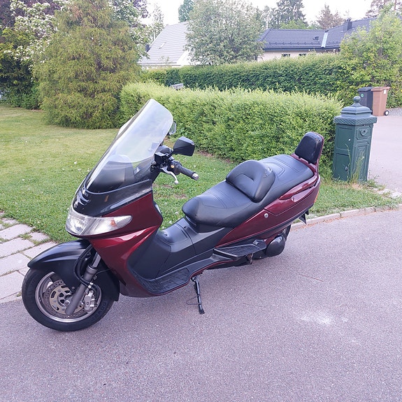Suzuki AN400 Burgman ev Byt 2 of 9