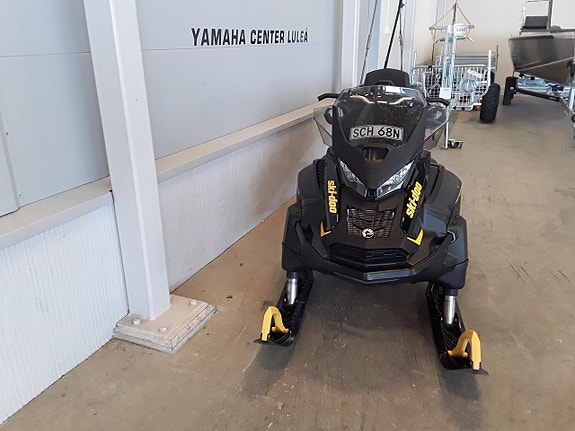 Ski-Doo Tundra LE 600 EFI 2 of 2