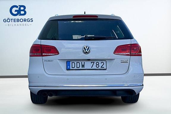 Volkswagen Passat 5 of 5
