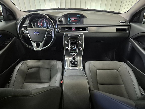 Volvo XC70 9 of 22