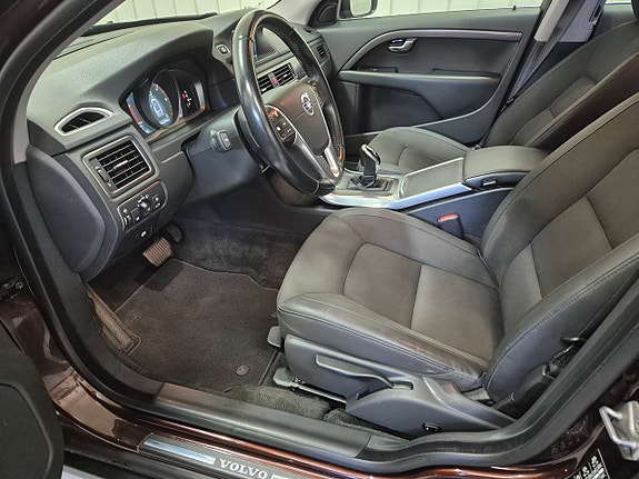 Volvo XC70 8 of 22