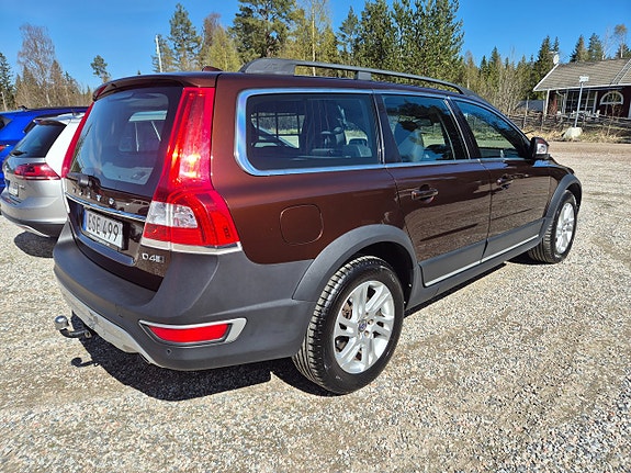 Volvo XC70 22 of 22