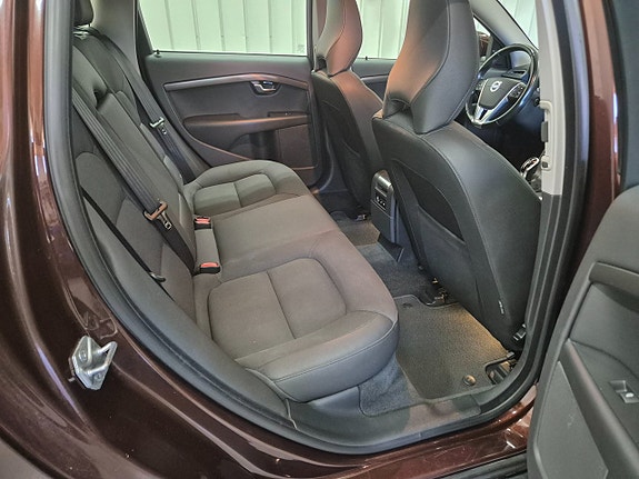 Volvo XC70 15 of 22