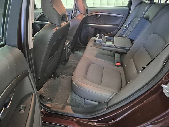 Volvo XC70 14 of 22