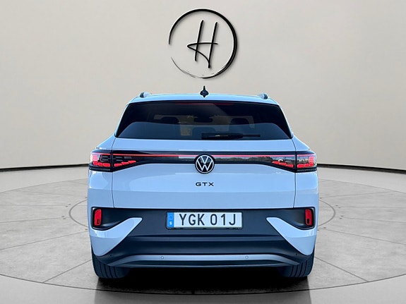 Volkswagen ID.4 GTX 4 of 5