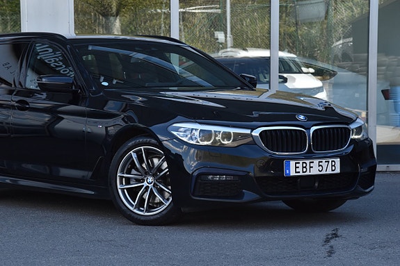 BMW 520d 3 of 5