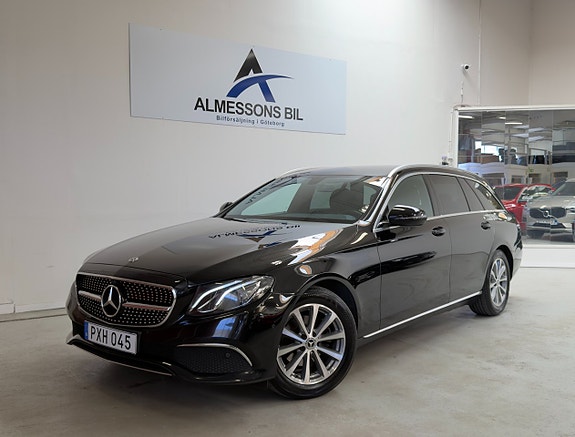 Mercedes-Benz E200