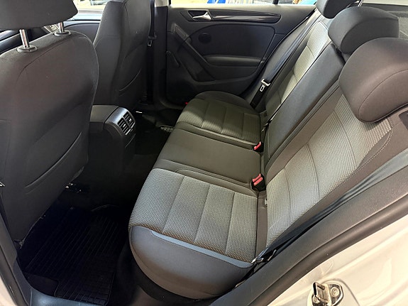 Volkswagen Golf VI 12 of 14