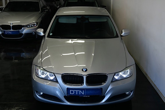 BMW 318i 6 of 19