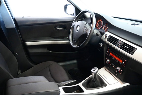 BMW 318i 7 of 19