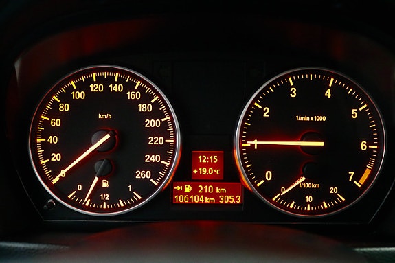 BMW 318i 11 of 19